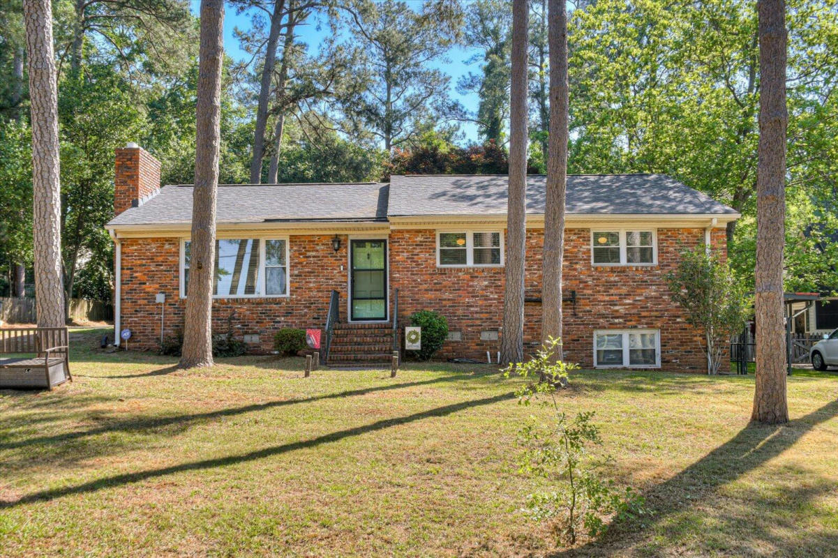 823 W WOODLAWN AVE, NORTH AUGUSTA, SC 29841, photo 1 of 35